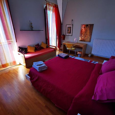 Liberty House Hotel Foligno Bagian luar foto